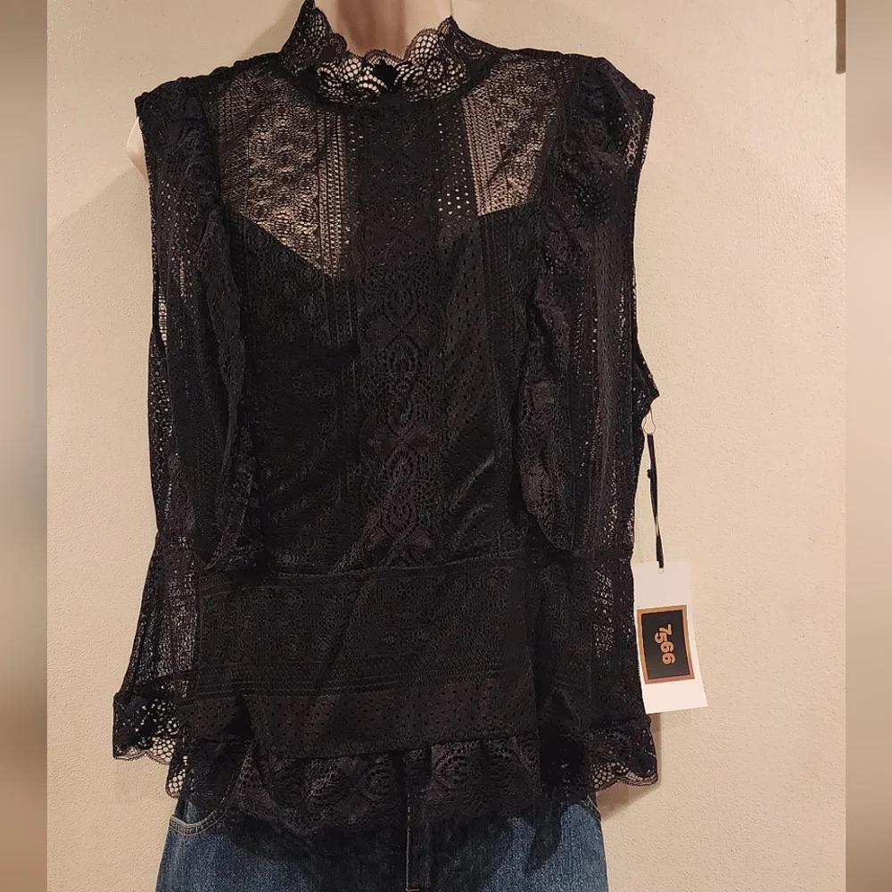 BLACK LACE TOP - Picture 1 of 6